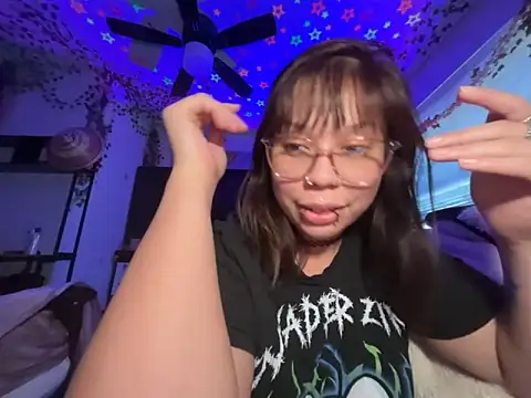 moan4mona webcam