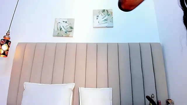 Mistt_Mia live cam