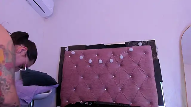JulianaCarter webcam