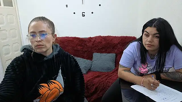 lesb_milf - Lesb_milf's free webcam - UK Sex Cams