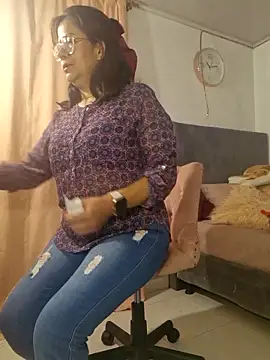 christy_ant webcam