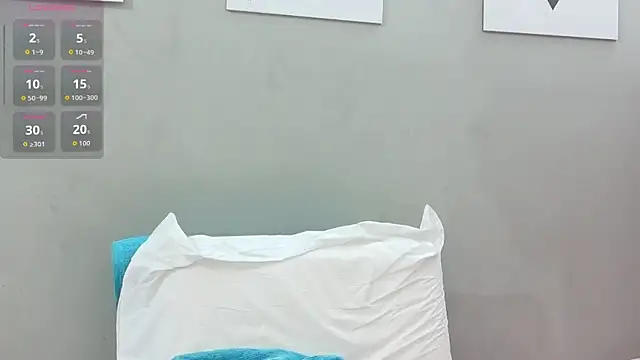 curvybuffgirllll webcam