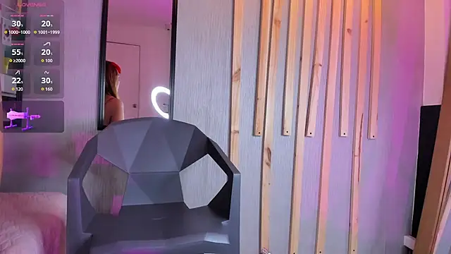 NaughtyMorenna webcam