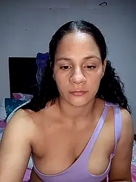 cieloo_777 webcam