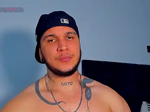 jacob_lautnerr webcam