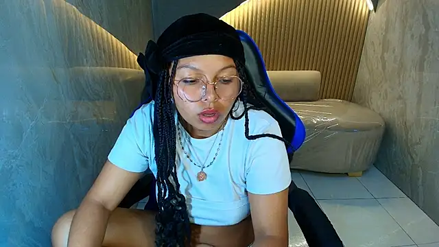 sophy_r webcam