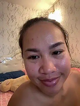 Ponthip webcam