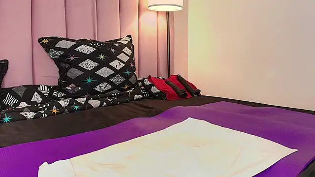 HallyBans live cam on StripChat