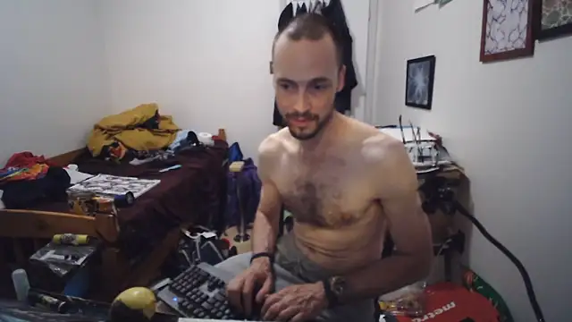 JohnnyMoves live cam on StripChat