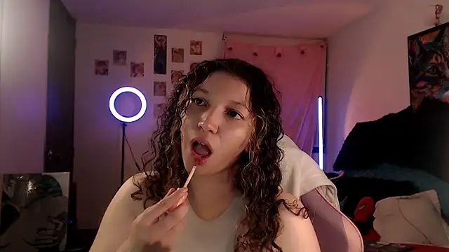 AllyDonfort webcam