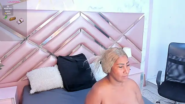 OliviaBurning webcam