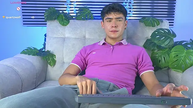CamiiGuzmanX webcam
