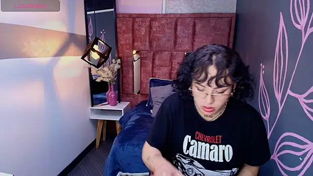 Kiara_Fox__ webcam