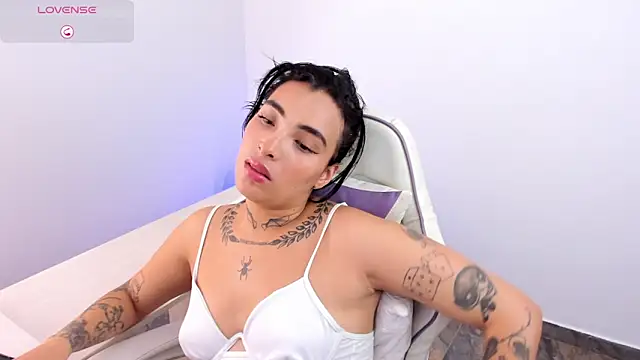 emmi_11 webcam