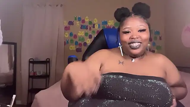 Chocolatebunnyxx96 webcam