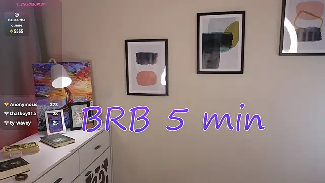 Umia_Bordered webcam