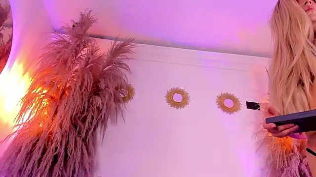 hailey_sky_ webcam