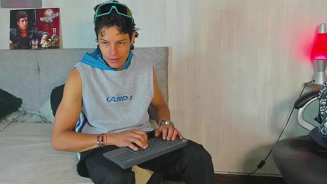 tommyhot7 webcam