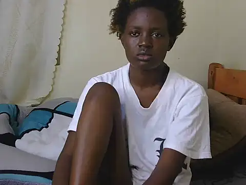 Zara_Nia webcam