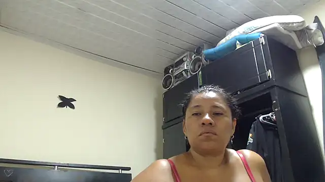 adrixxx38 webcam