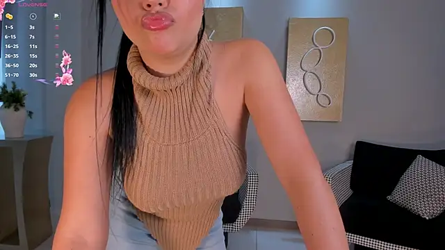 NinaMichelle webcam