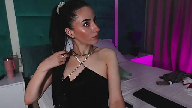 AmeliaJune webcam