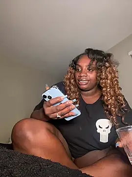Watch LillShayy live on EroticFlix - High definition streams