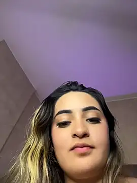 Antonella_Julieta webcam