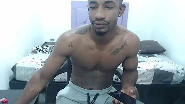 blackhorseet - Blackhorseet's free webcam - UK Sex Cams