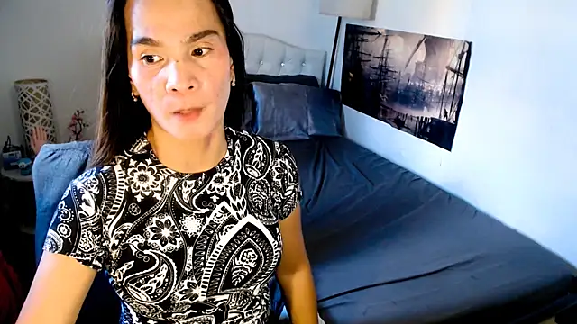 NinaDOM4CUM webcam