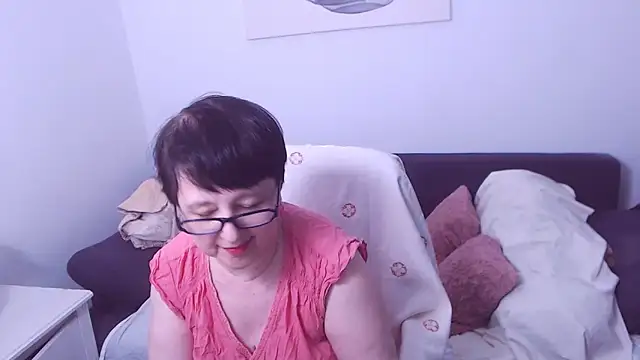 ChristaRose live cam on StripChat
