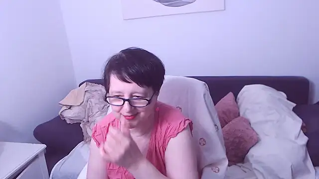 ChristaRose live cam on StripChat