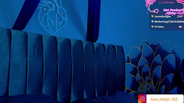 Lunamistyc live sex cam