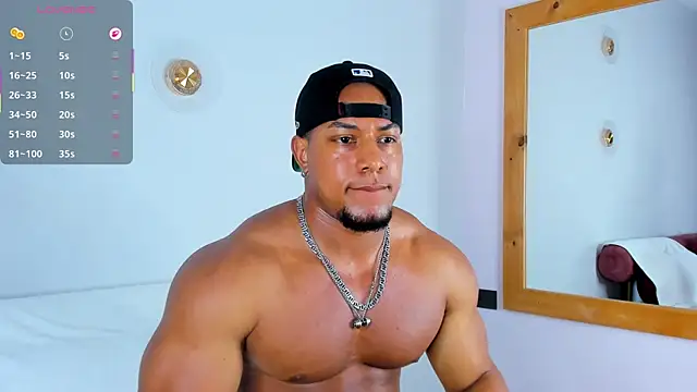 Travis_lenox_ webcam