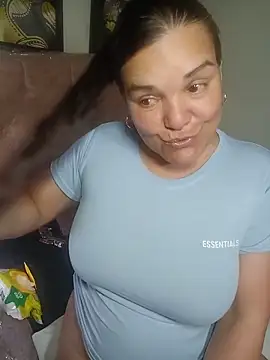zuleyka_69 (F milf) - pinch my nipples 🍒🥵🥵🥵