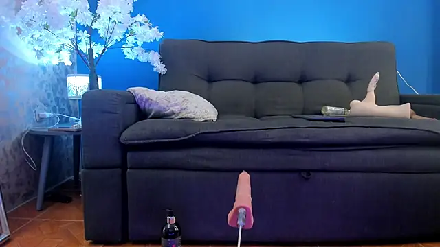 bellamariex (F young) - fingers pussy