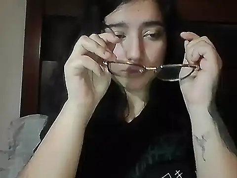 creepyh0e_ webcam