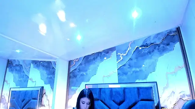 SusanVilla live cam on StripChat