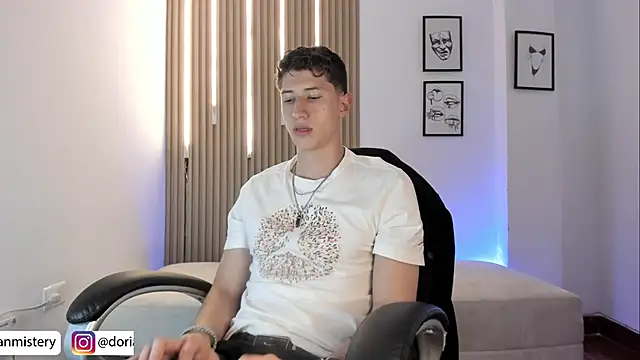 Dorianmistery2322_ webcam