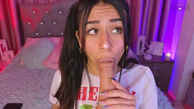 Emiily_Scott1 webcam