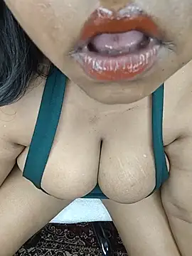 Curvy_Pooja webcam