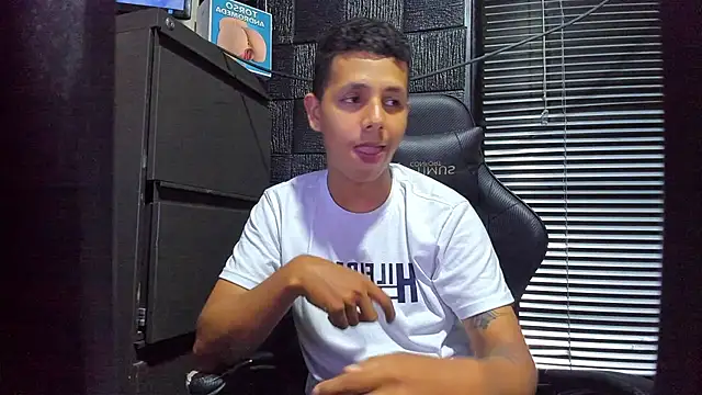 boy_bigcock24cm