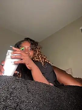 LillShayy webcam