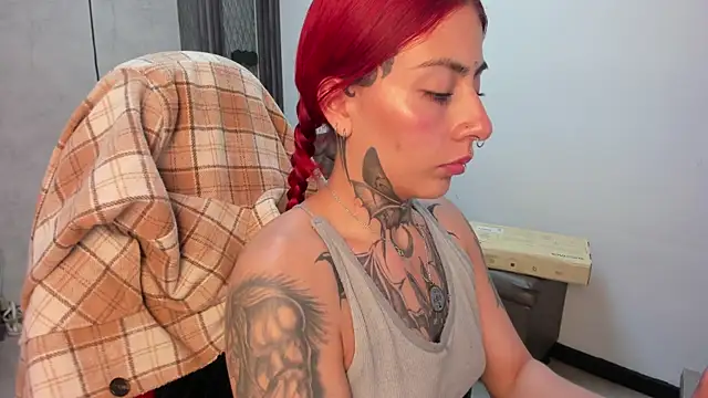 selene_red_