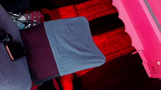 abrilbigcock live sex cam