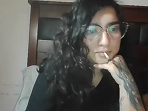 creepyh0e_ webcam