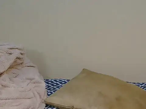 pookie_smiles webcam