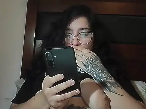 creepyh0e_