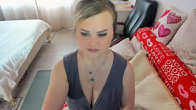 MildMature webcam
