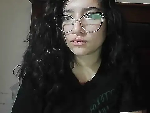 creepyh0e_ webcam